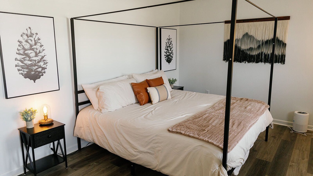 Photo of Bedroom in Berea