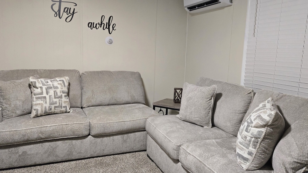 Photo of Livingroom in West Main Historic District