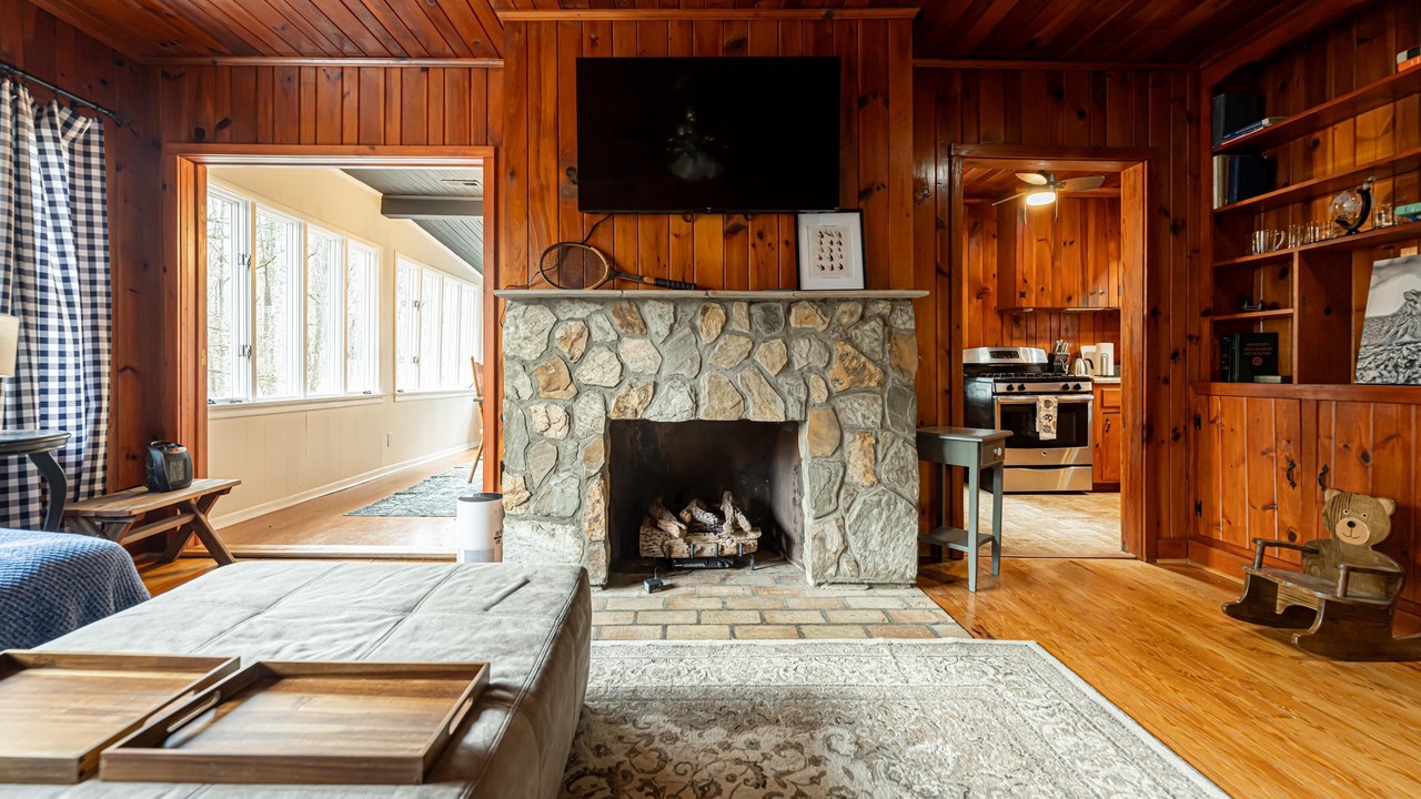 Photo of Bedroom in Balsam