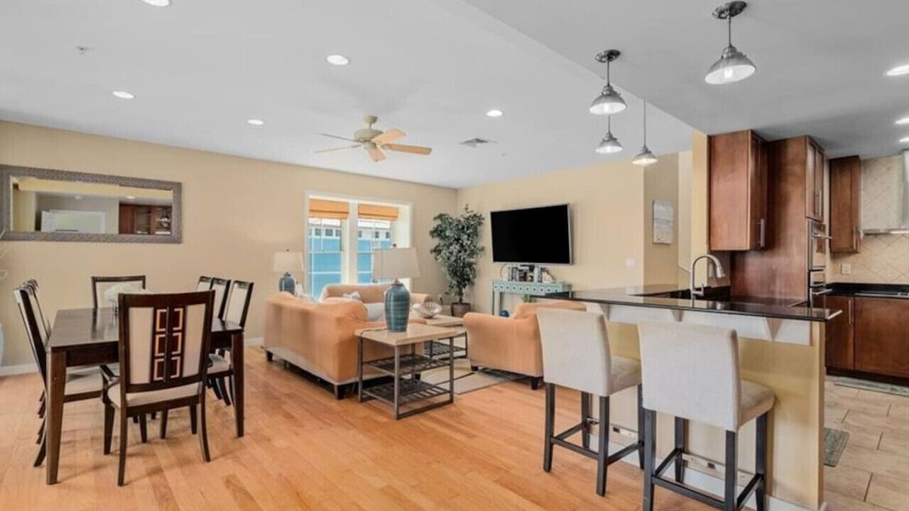 Photo of Bedroom in Sandbridge