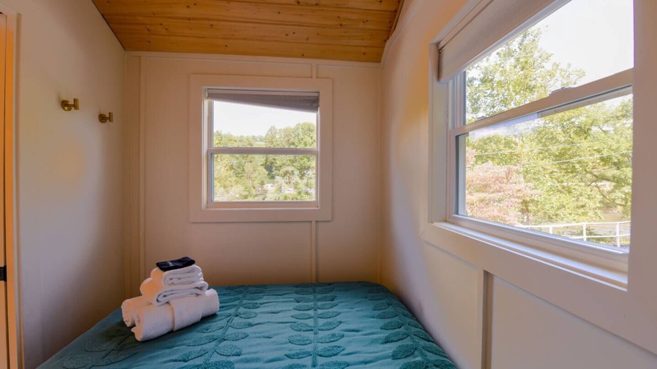 Photo of Bedroom in Sylva