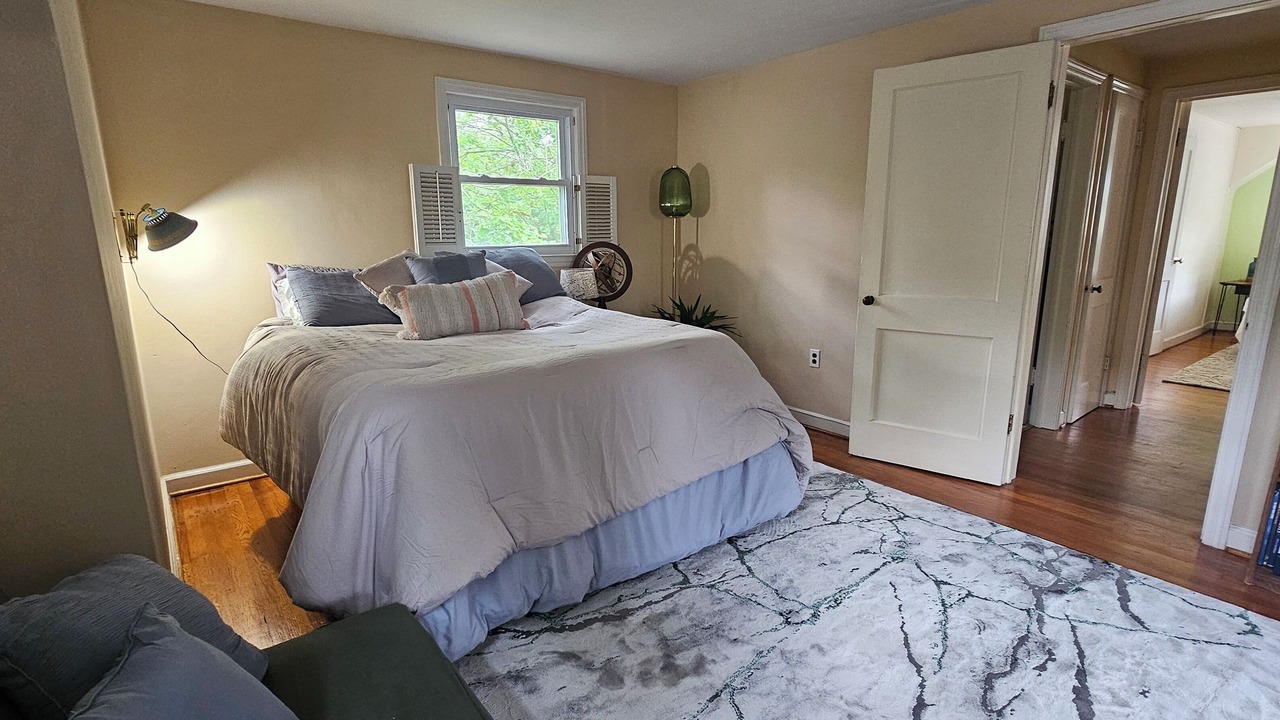 Photo of Bedroom in Blacksburg