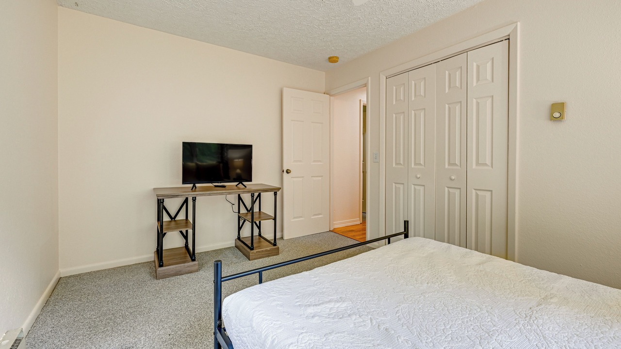 Photo of Bedroom in Sylva