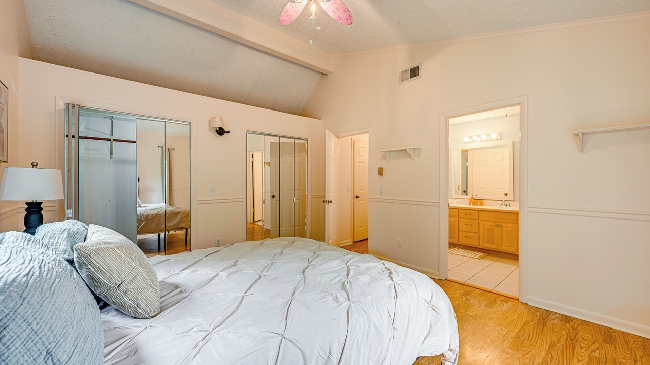 Photo of Bedroom in Sylva