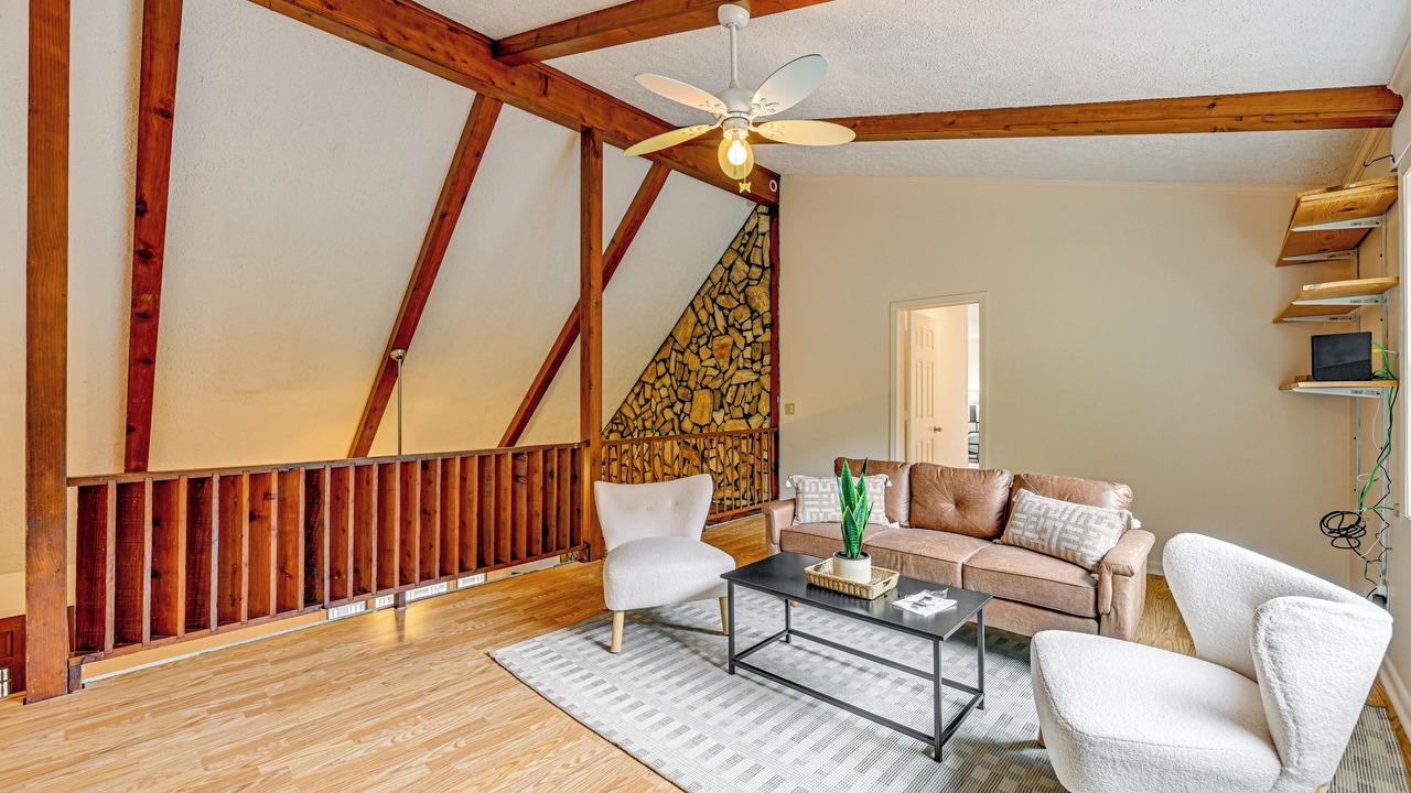 Photo of Livingroom in Sylva