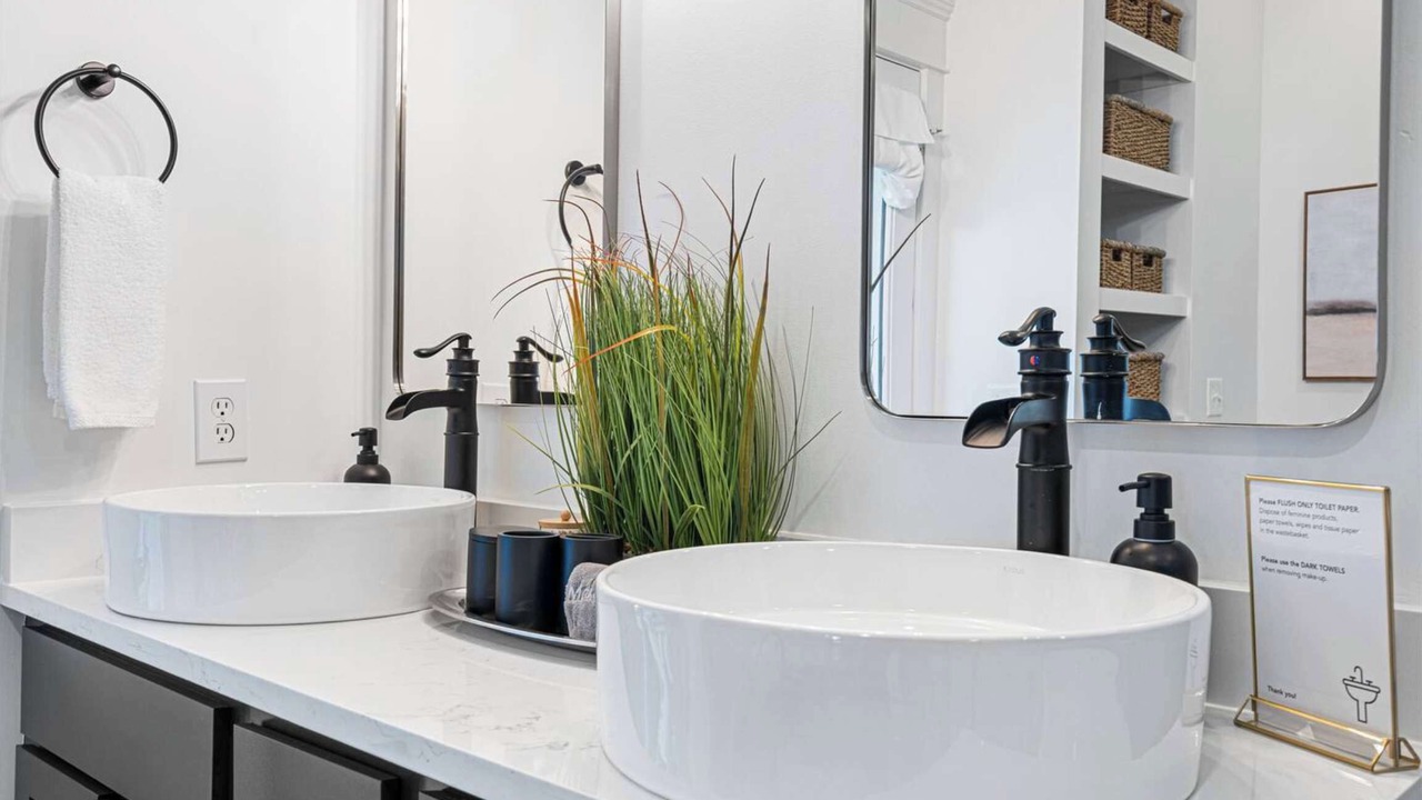 Photo of Bathroom in Lockeland Springs