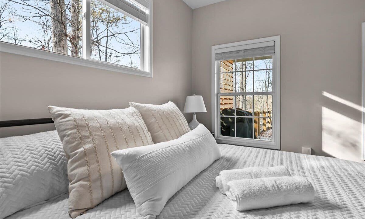 Photo of Bedroom in Lindseyville