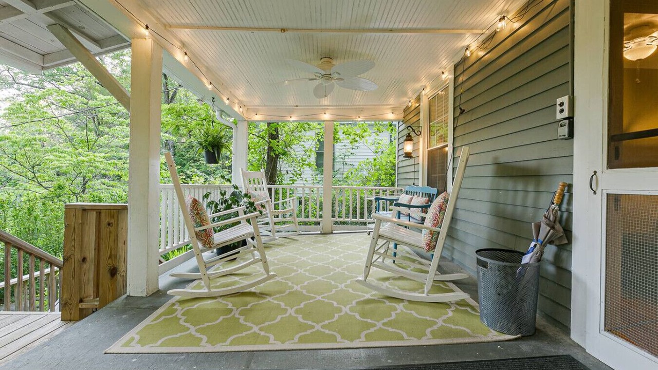 Photo of Patio Balcony in Montreat