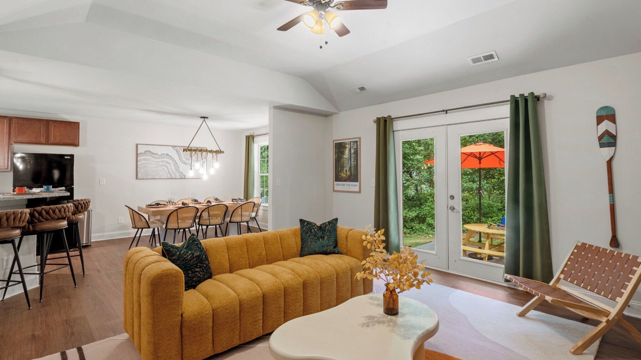 Photo of Livingroom in Paw Creek