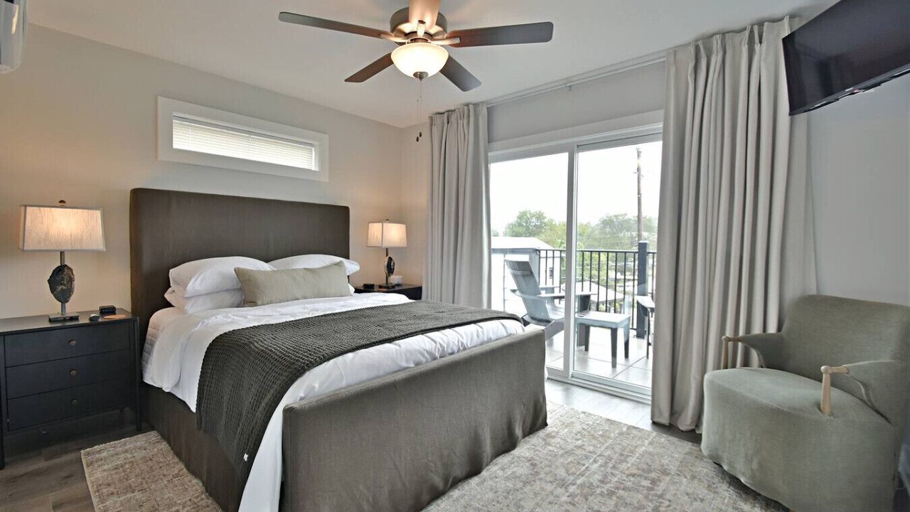 Photo of Bedroom in Knoxville