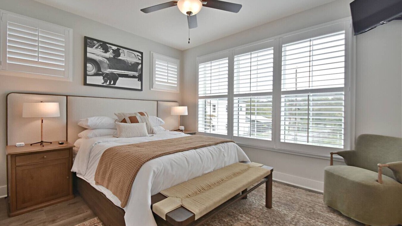 Photo of Bedroom in Knoxville