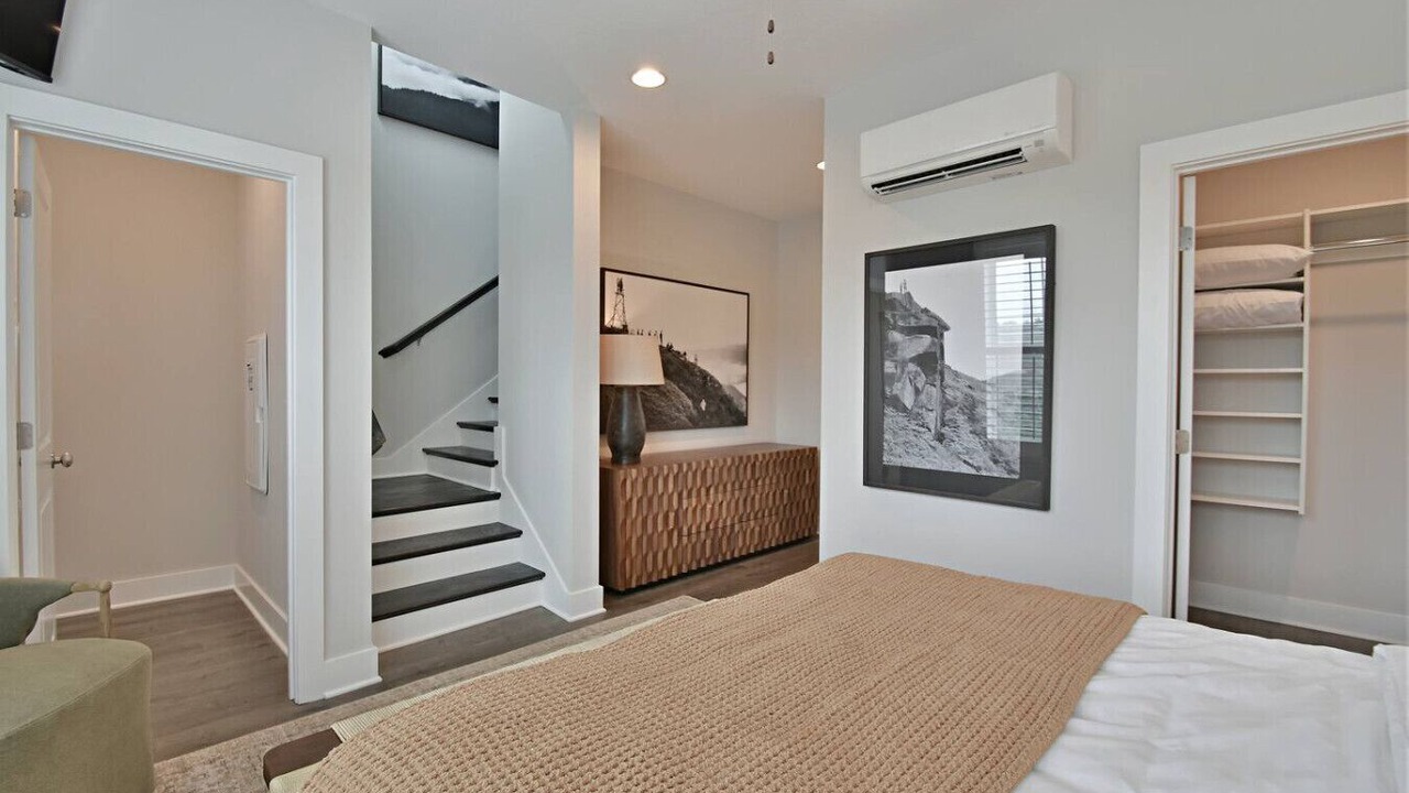 Photo of Bedroom in Knoxville