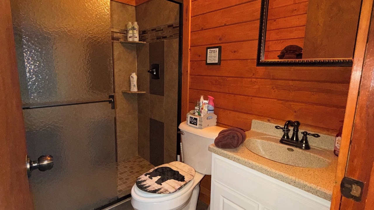 Photo of Bathroom in Campton