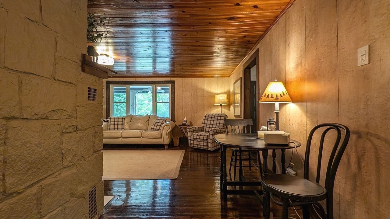 Photo of Bedroom in Waynesville