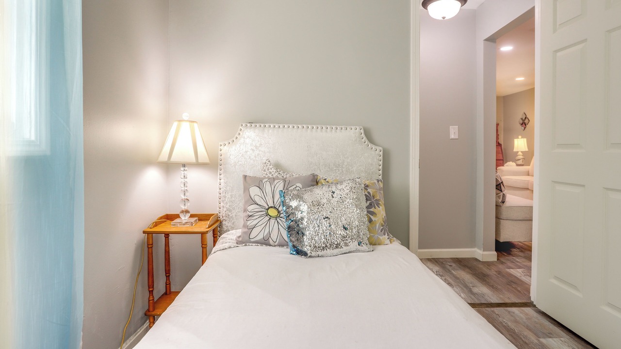Photo of Bedroom in Summerville