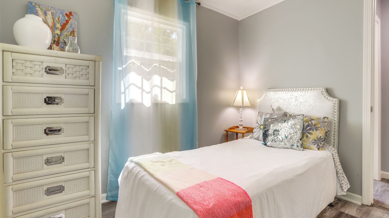 Photo of Bedroom in Summerville
