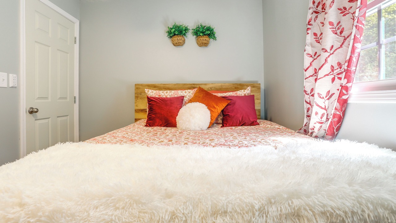 Photo of Bedroom in Summerville