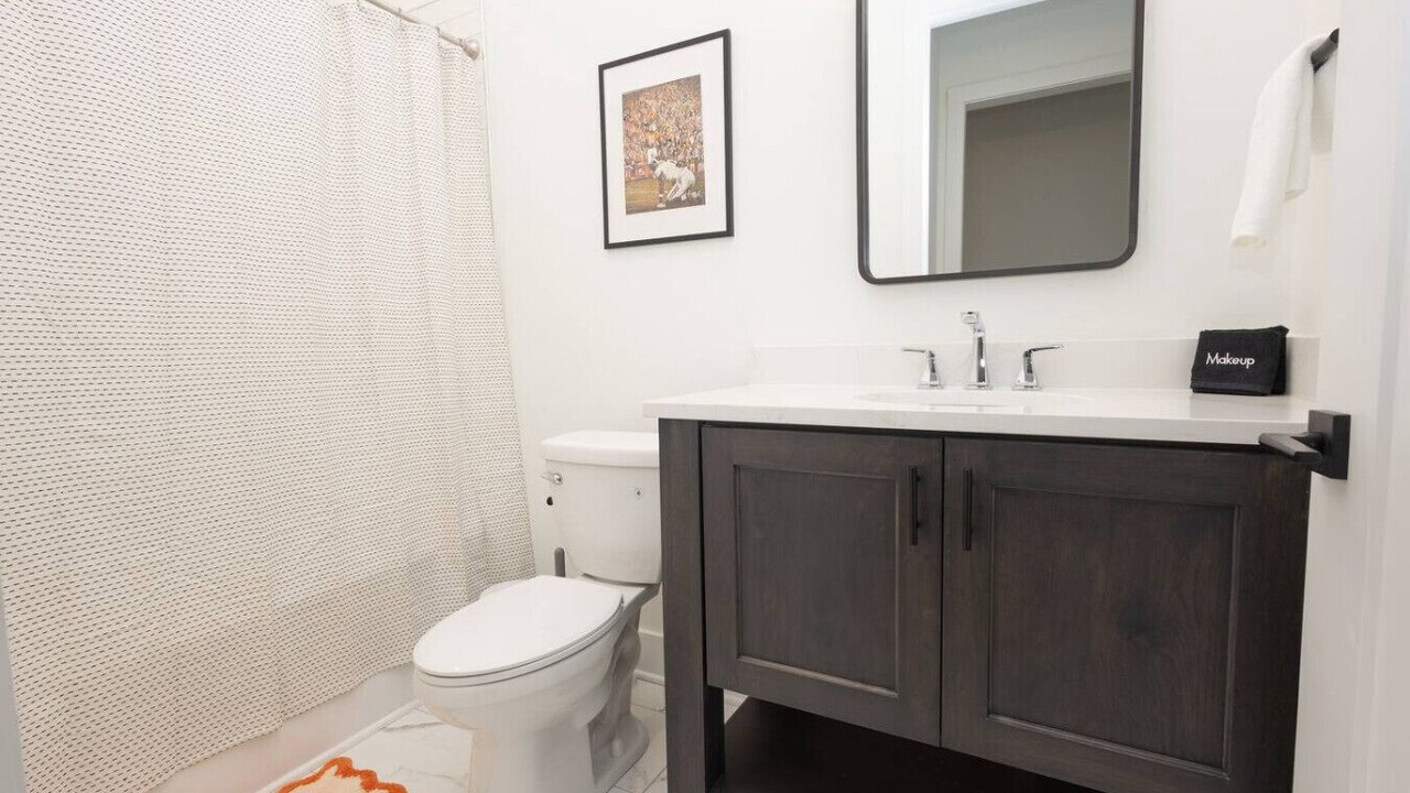 Photo of Bathroom in Downtown Knoxville