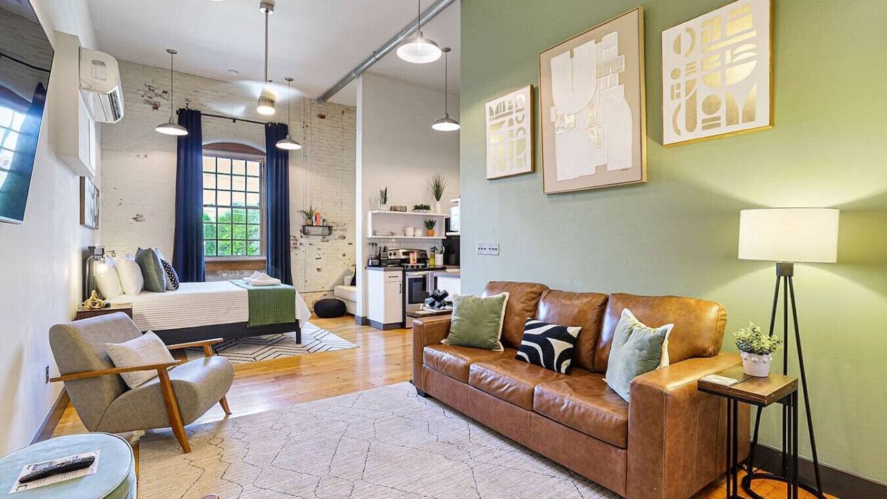 Photo of Bedroom in Downtown Knoxville