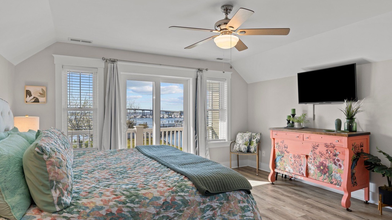 Photo of Bedroom in Morehead City