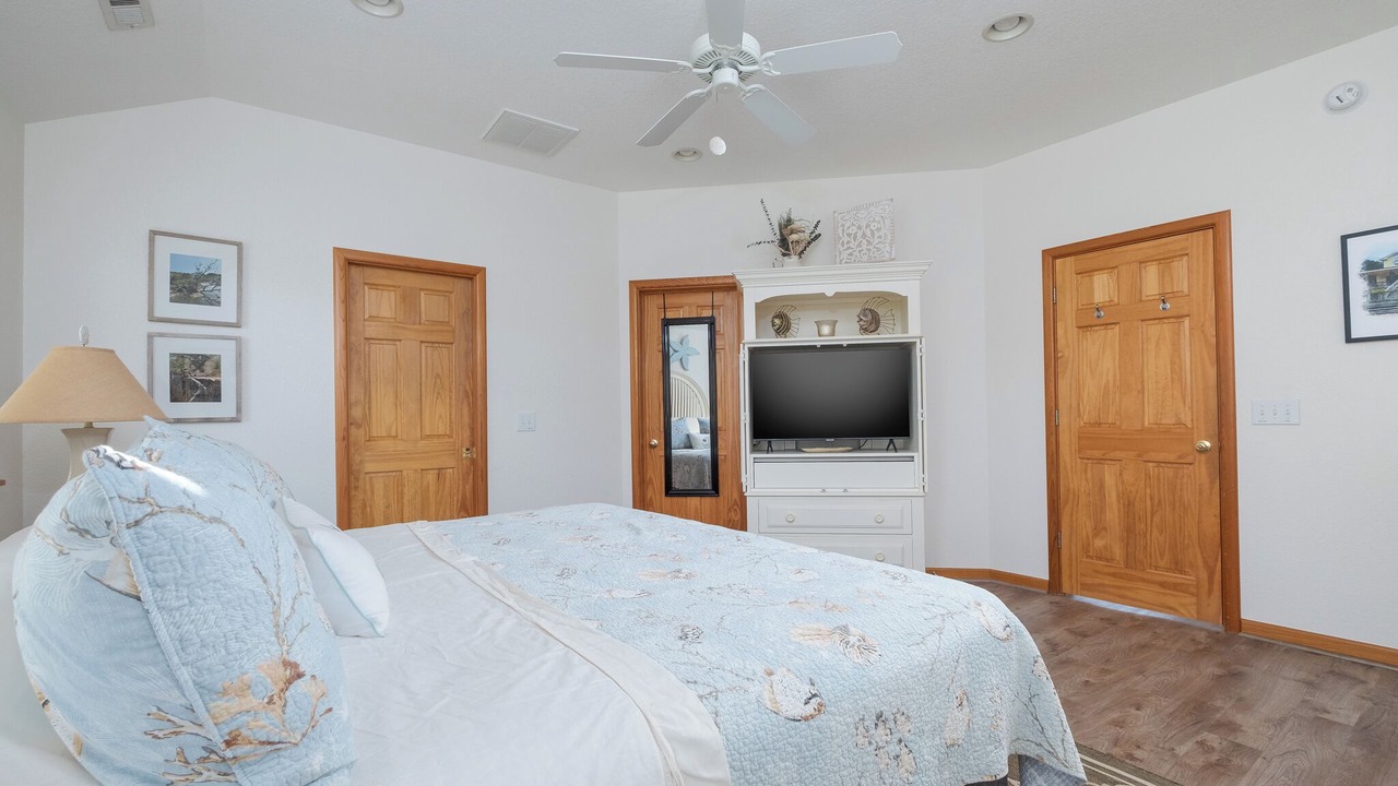 Photo of Bedroom in Southern Shores