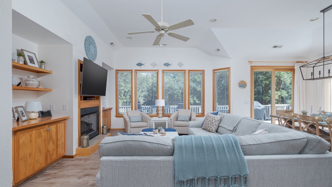 Photo of Livingroom in Southern Shores
