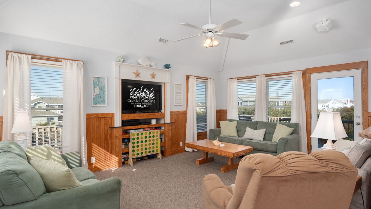 Photo of Others in Whalehead Beach