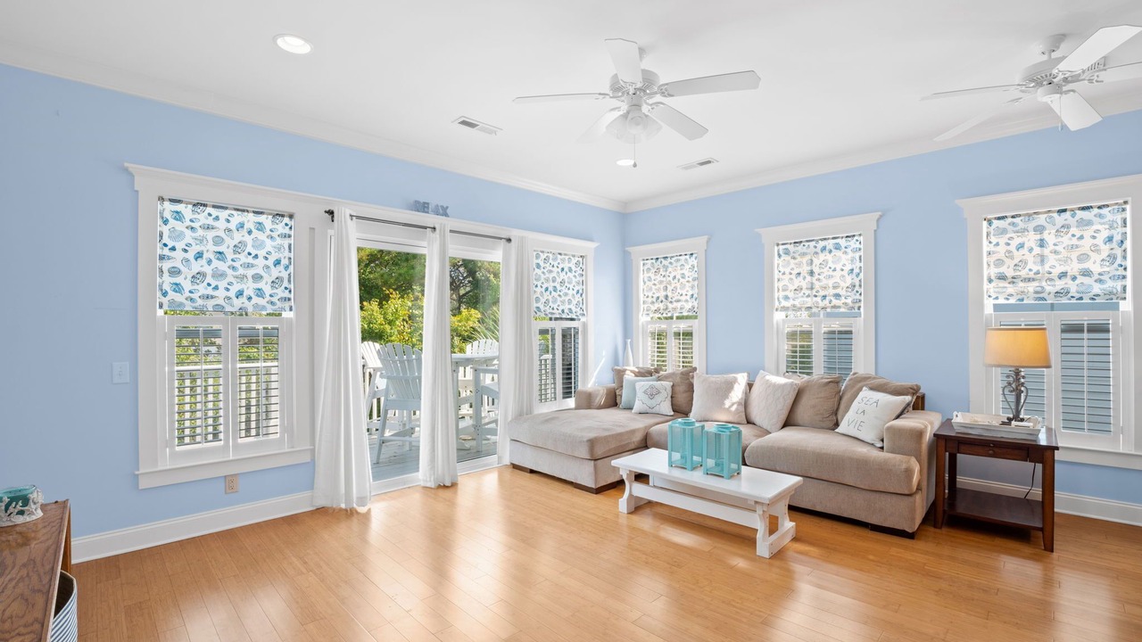 Photo of Livingroom in North Carolina Coast