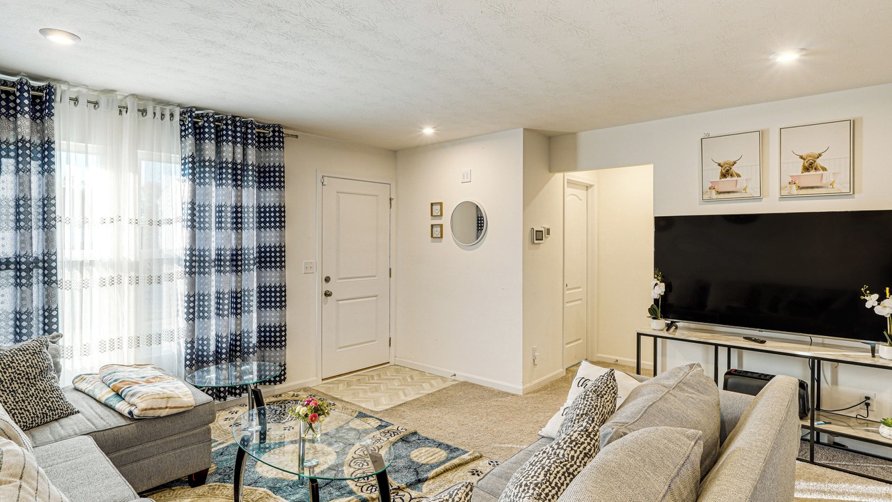 Photo of Livingroom in Shepherdsville