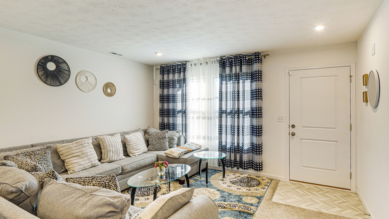 Photo of Livingroom in Shepherdsville