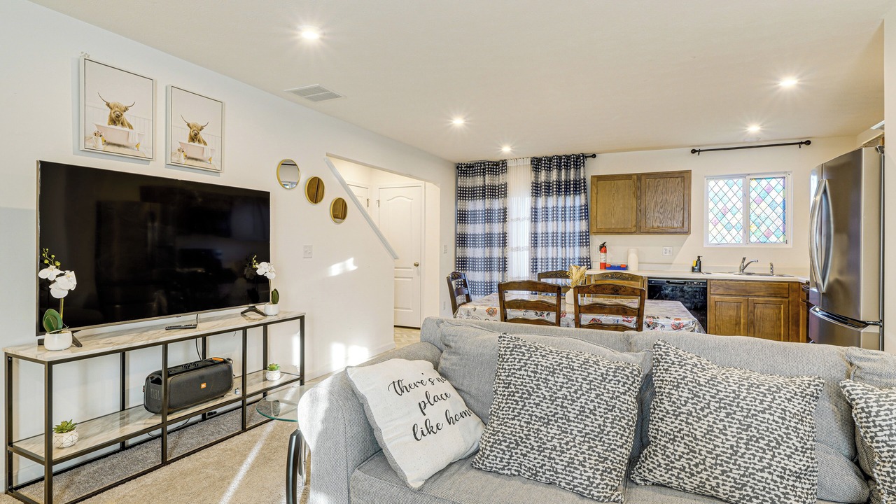 Photo of Livingroom in Shepherdsville