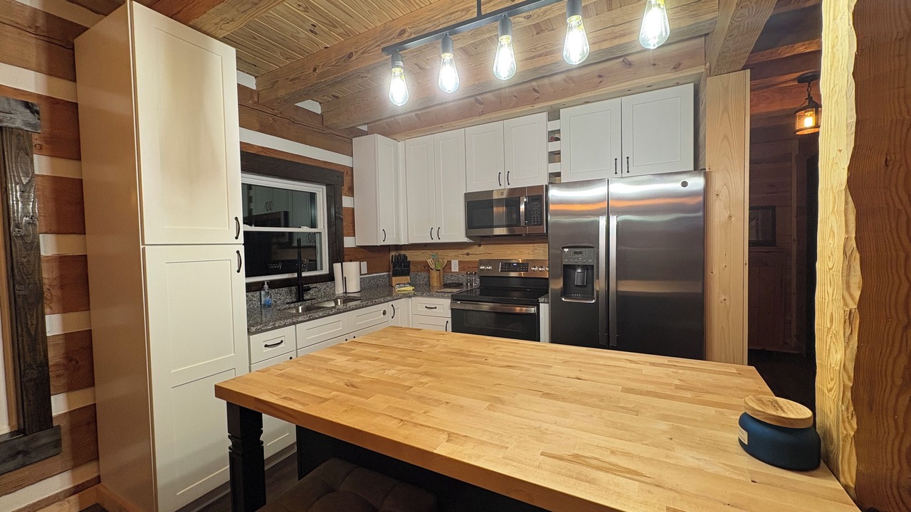 Photo of Kitchen in Byrdstown