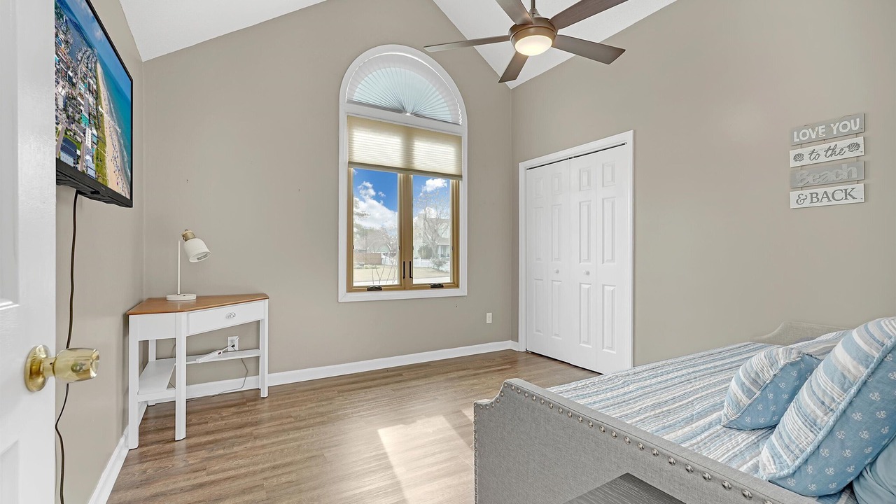 Photo of Bedroom in Silver Lake
