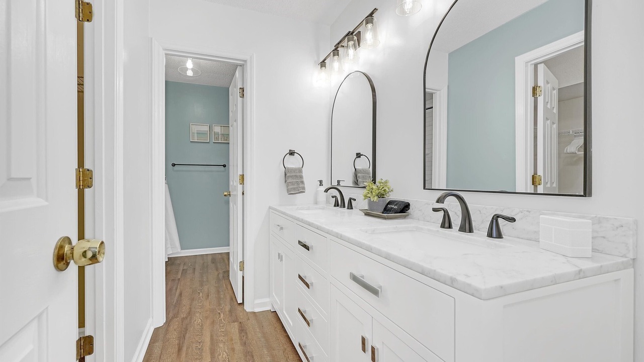 Photo of Bathroom in Silver Lake