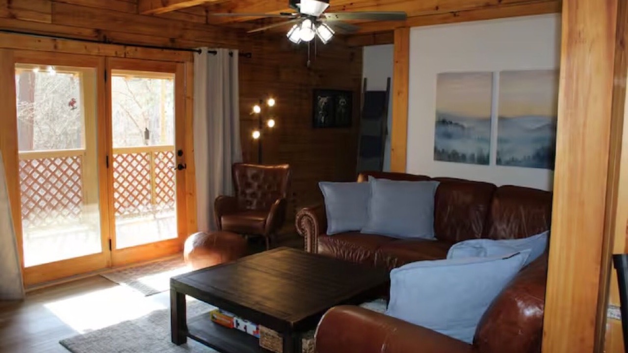 Photo of Livingroom in Waynesville