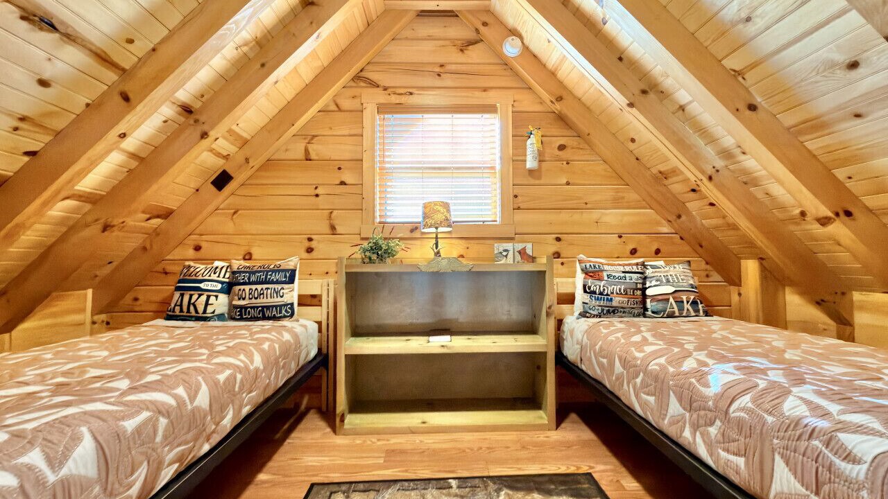 Photo of Bedroom in Byrdstown