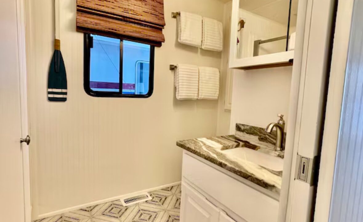 Photo of Bathroom in Downtown Knoxville