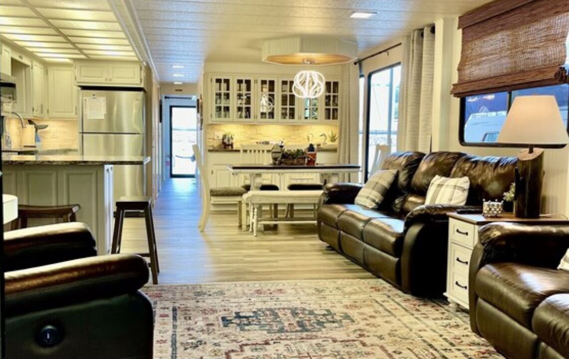 Photo of Livingroom in Downtown Knoxville