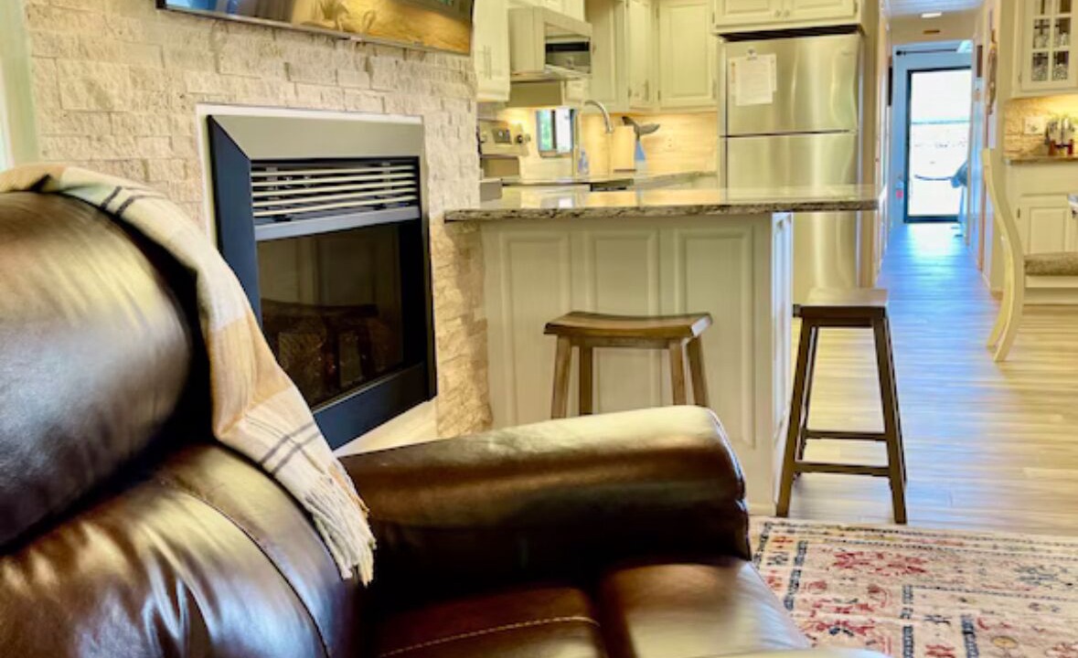 Photo of Livingroom in Downtown Knoxville