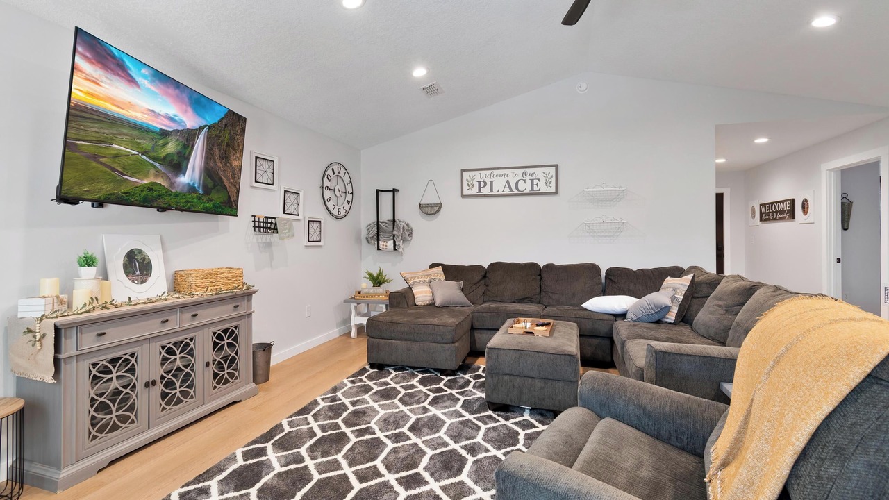 Photo of Livingroom in Sloans Valley