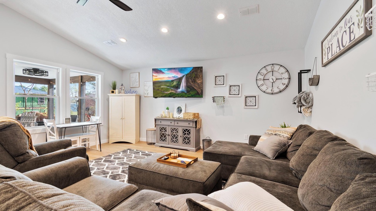 Photo of Livingroom in Sloans Valley