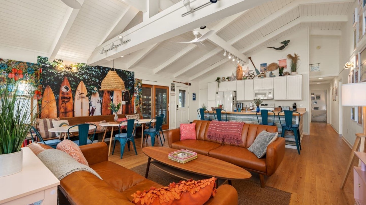 Photo of Livingroom in Avon