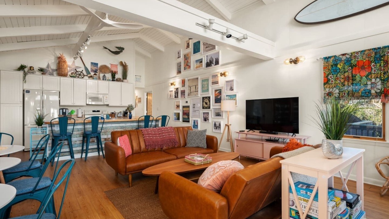 Photo of Livingroom in Avon