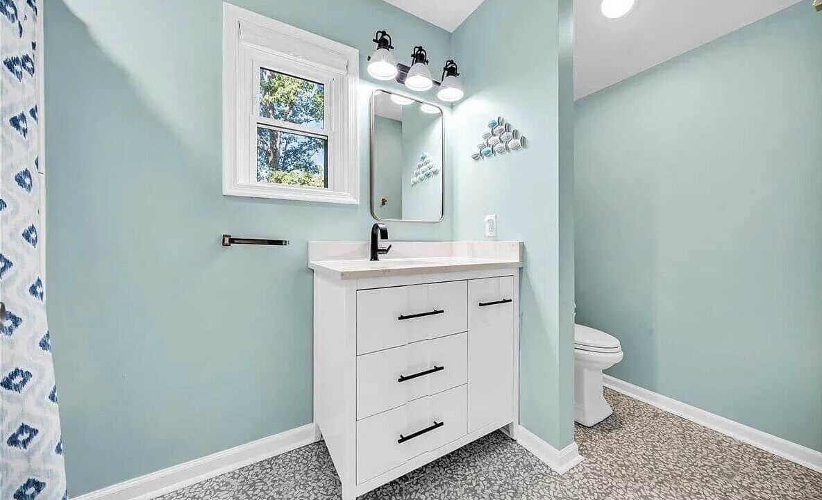 Photo of Bathroom in Westlake Corner