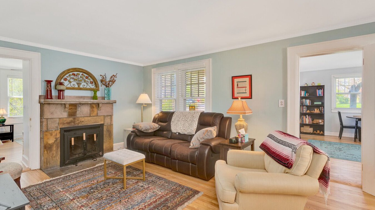 Photo of Livingroom in Rossville