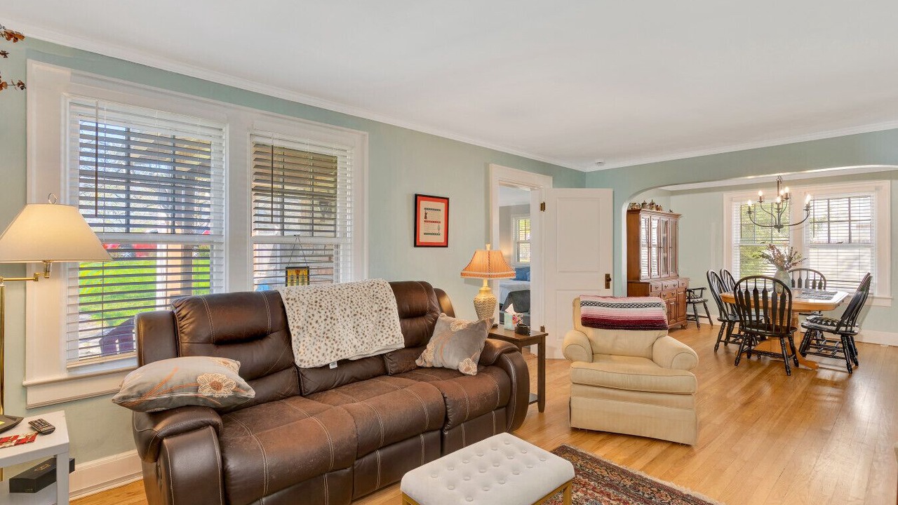Photo of Livingroom in Rossville
