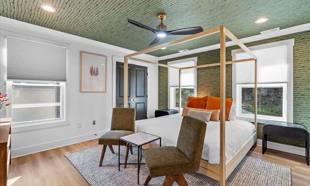 Photo of Bedroom in Red Bank