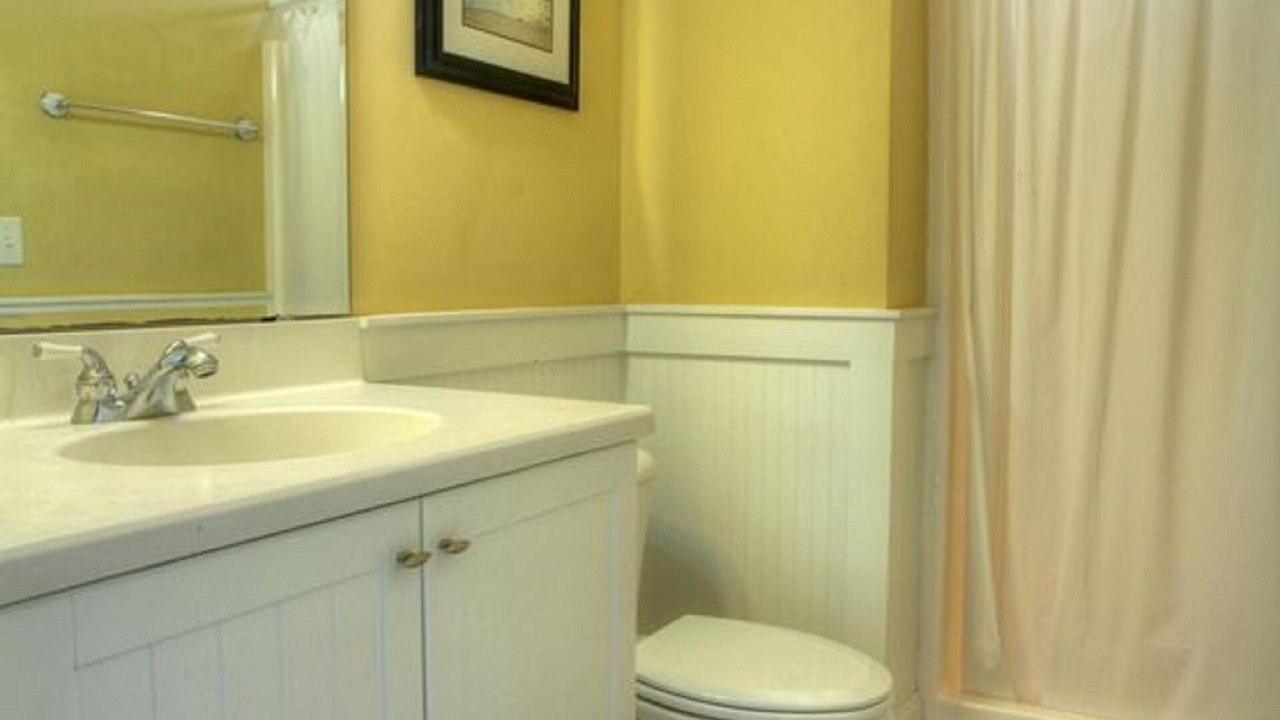 Photo of Bathroom in North Carolina Coast