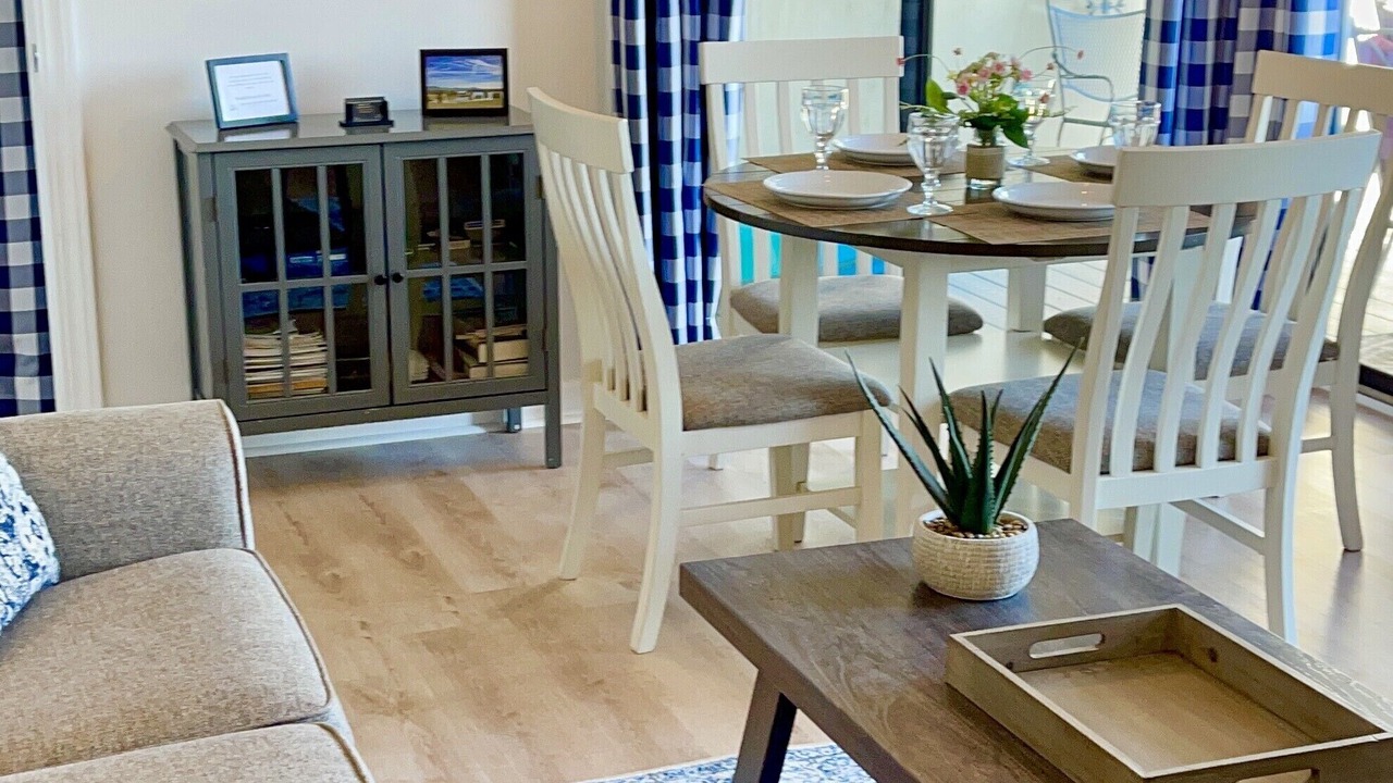 Photo of Livingroom in North Shore