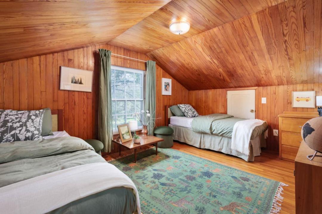 Photo of Bedroom in Edinburg
